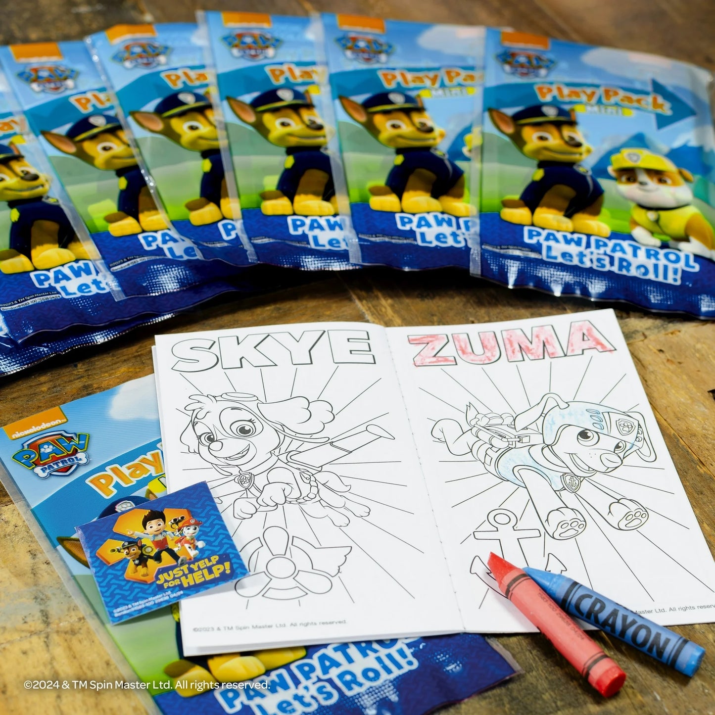PAW Patrol 8 Count Mini Play Pack with Small Coloring Book and Crayons, Paper Party Favors