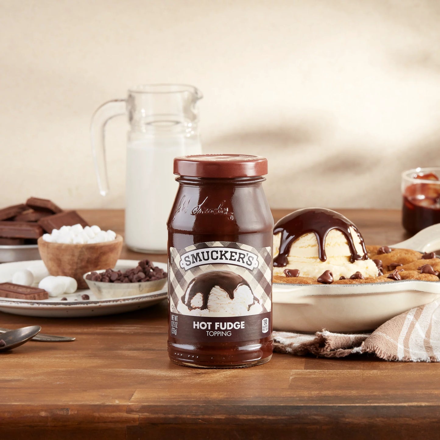 Smucker's Hot Fudge Topping, 11.75 Ounces